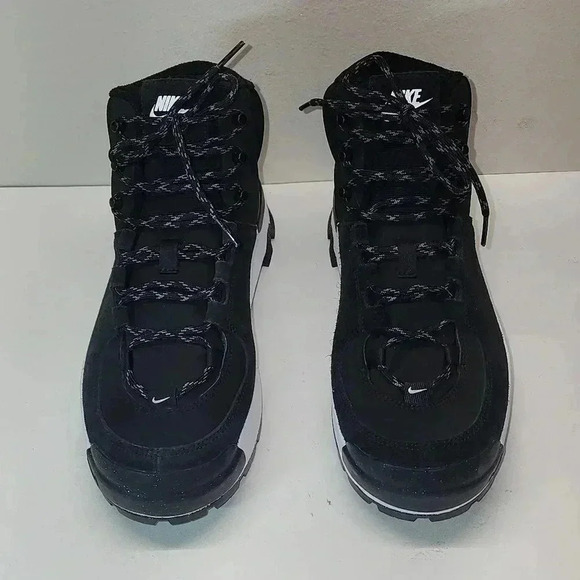 NIKE WOMEN'S CITY CLASSIC BOOT WHEAT/SAIL -BLACK NWOB SIZE 9 - Picture 6 of 9